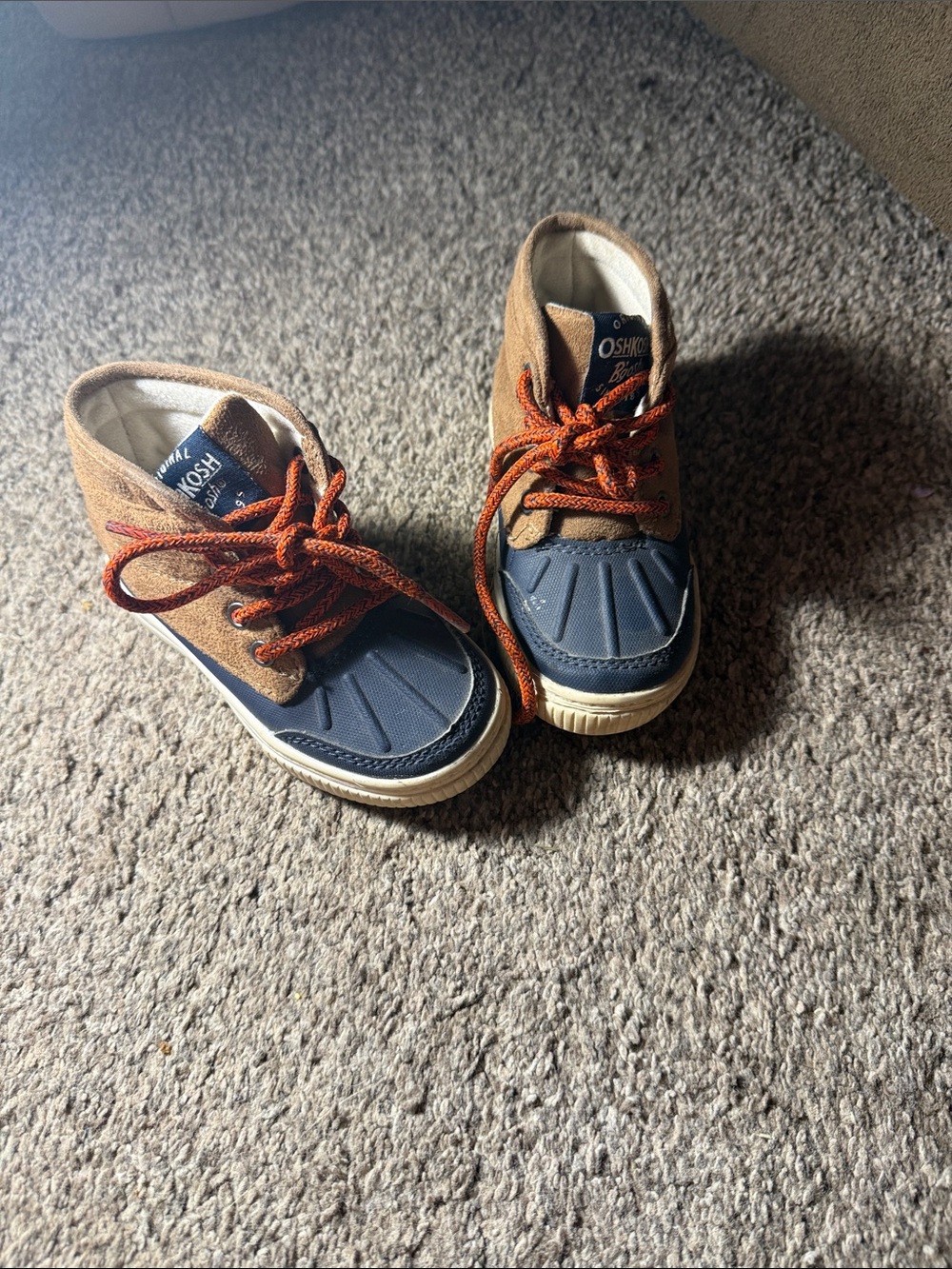 OshKosh B'gosh Kids Navy and Brown Duck-Style Lace-Up Boots